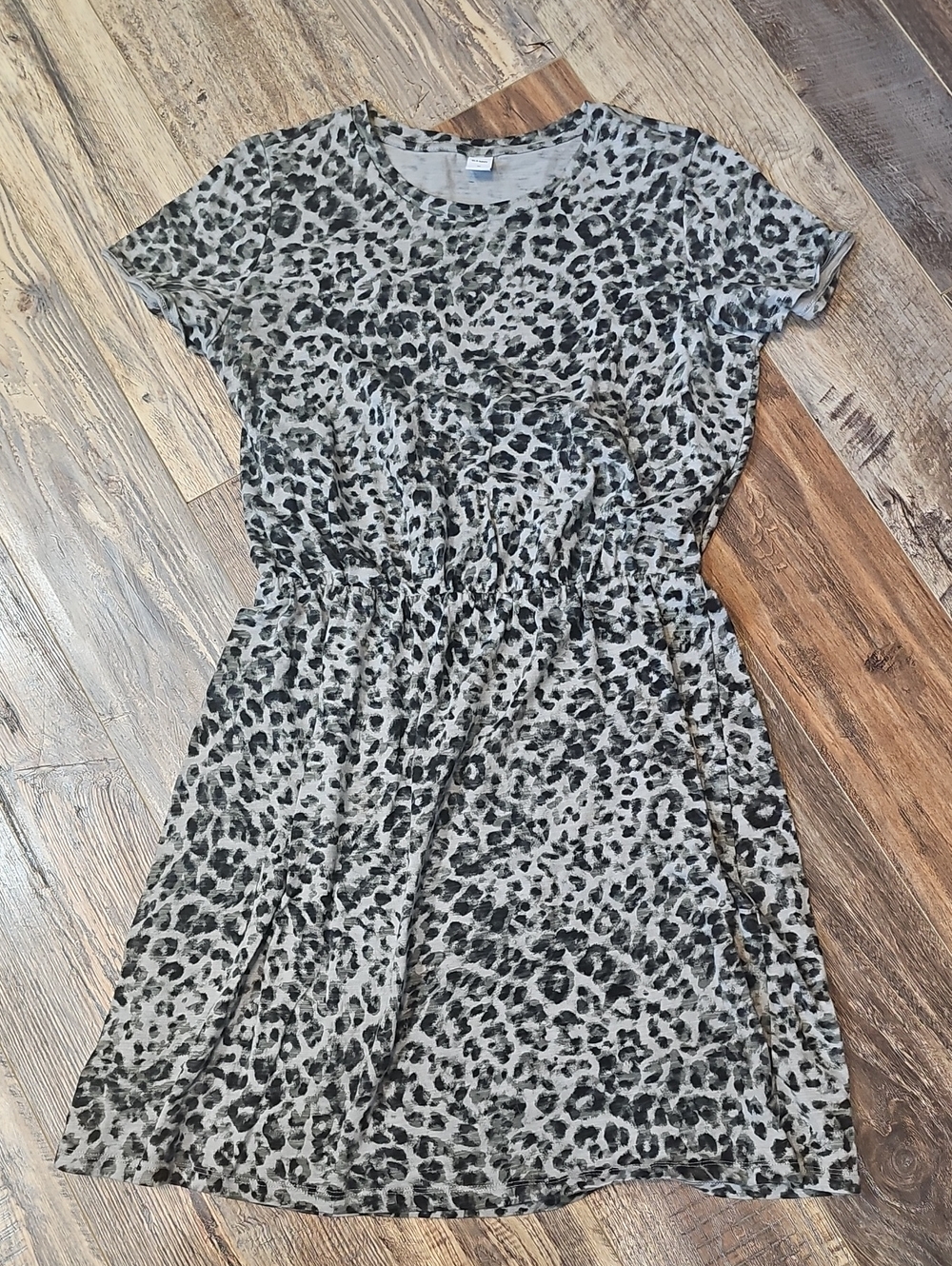 Old Navy Gray Leopard Print Dress